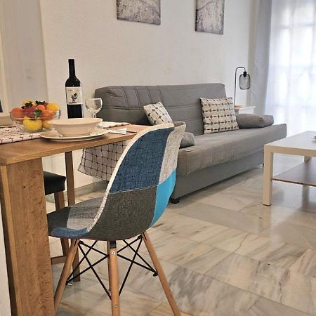 Ideal Holiday Apartment One Bedroom City Center Málaga Esterno foto