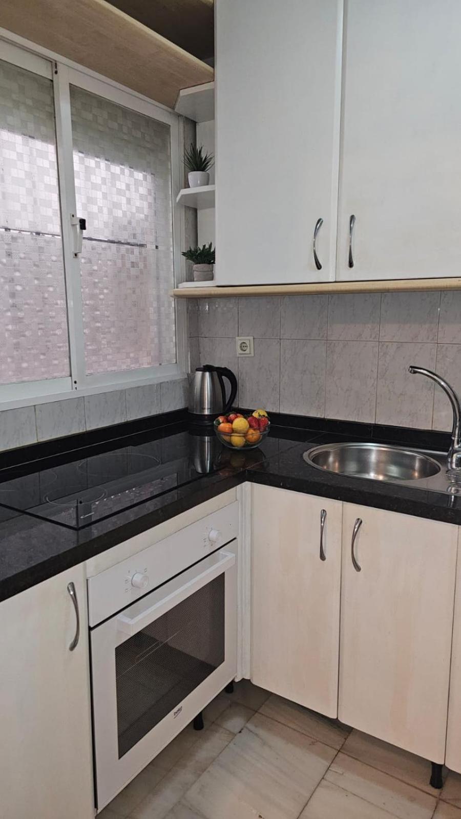 Ideal Holiday Apartment One Bedroom City Center Málaga Esterno foto