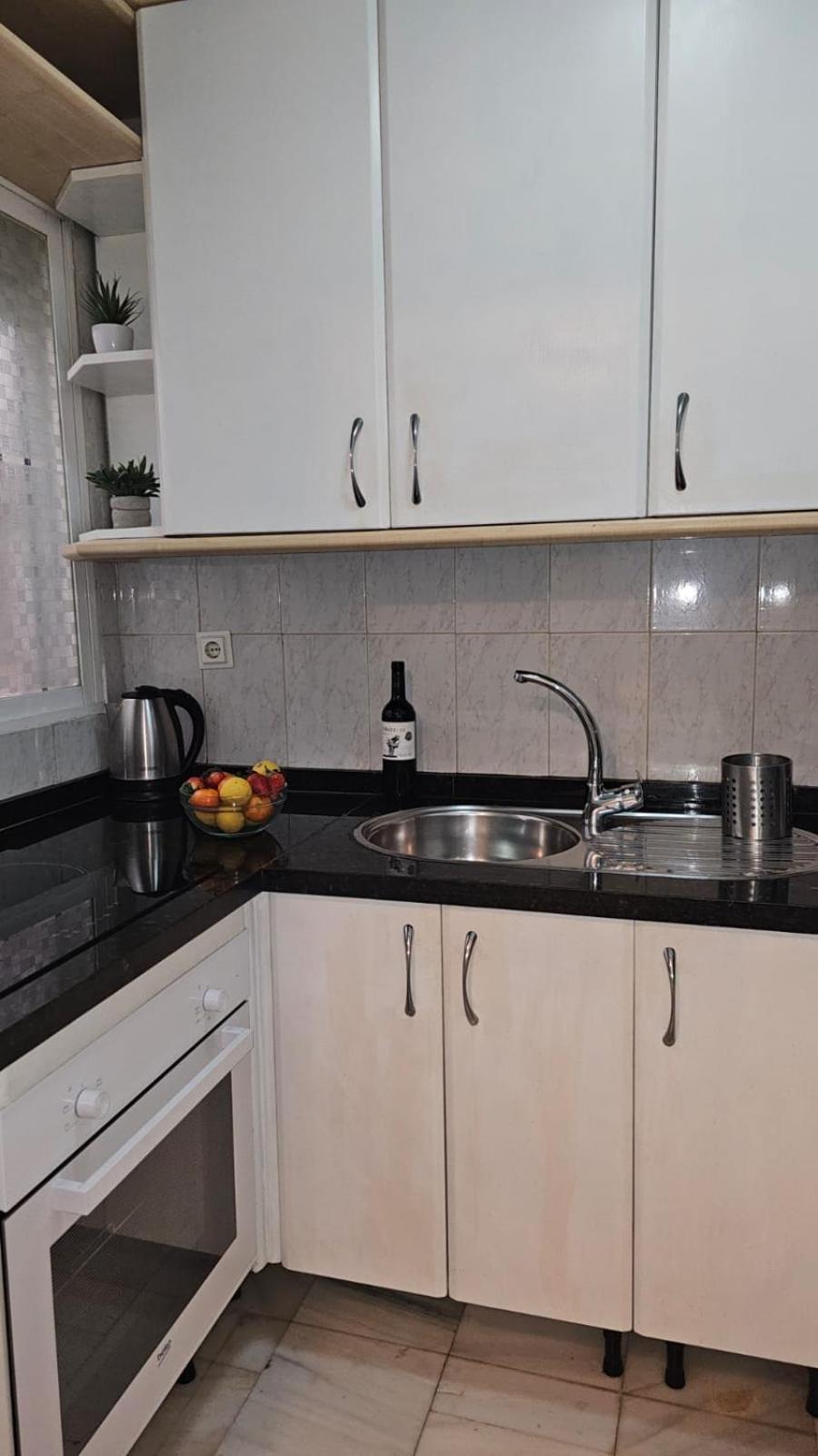 Ideal Holiday Apartment One Bedroom City Center Málaga Esterno foto