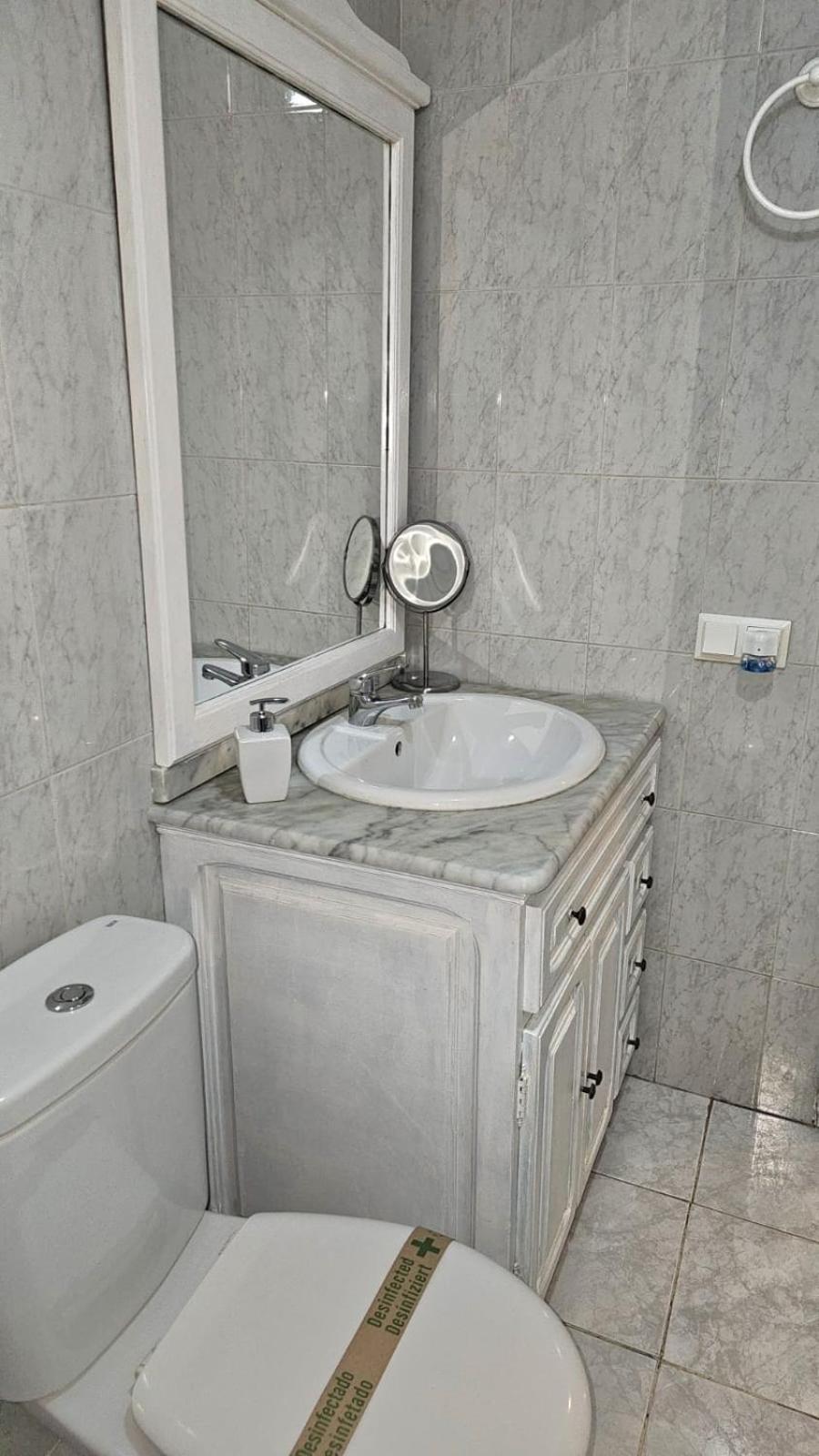 Ideal Holiday Apartment One Bedroom City Center Málaga Esterno foto