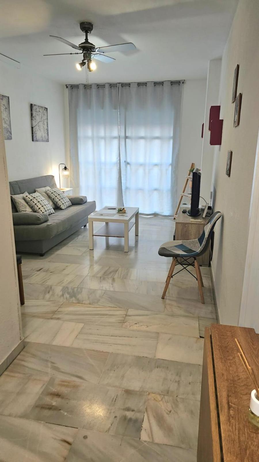 Ideal Holiday Apartment One Bedroom City Center Málaga Esterno foto